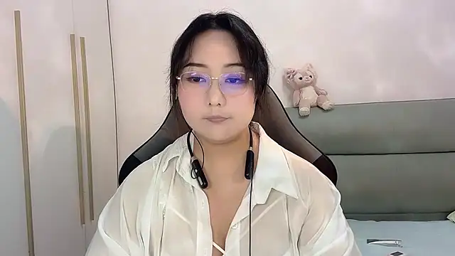 Snapshot of Susu-36E chatting on 05-16-26, 01:10 Susu-36E online show from 05-16-26, 01:10