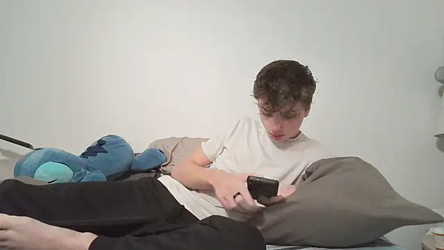 Snapshot of 1XxJasonxX1 chatting on 03-01-26, 05:29 1XxJasonxX1 online show from 03-01-26, 05:29