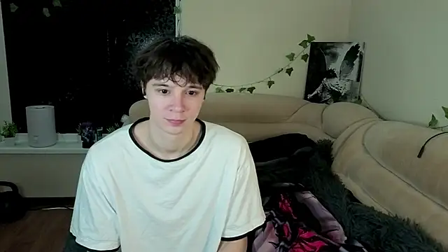 AnthonyCuutie online show from 04-05-26, 06:42