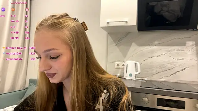 Anika Socutehe online show from 06-18-26, 07:08