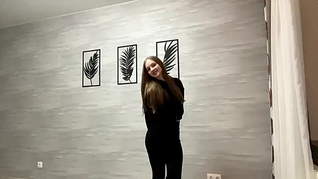 Anika Socutehe online show from 04-10-26, 11:23