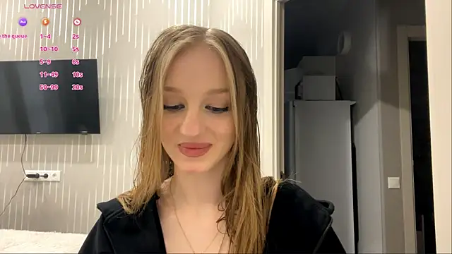 Anika Socutehe online show from 06-07-26, 03:06