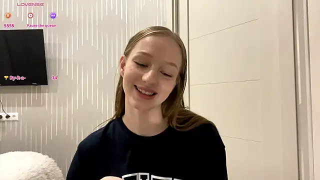 Anika Socutehe online show from 05-13-26, 07:10
