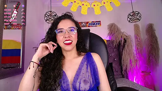 Amara Davis1 online show from 07-07-26, 06:47