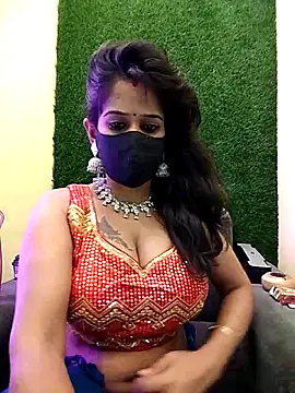 Tinaa baby online show from 04-28-26, 09:19