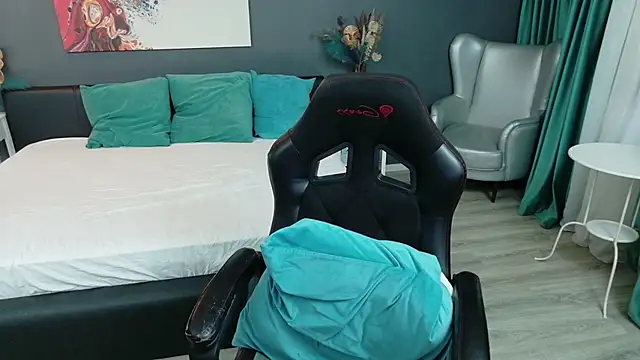 BrendaJane online show from 05-18-26, 11:48