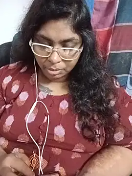 Snapshot of deepika-mallus chatting on 06-18-26, 06:24 deepika-mallus online show from 06-18-26, 06:24