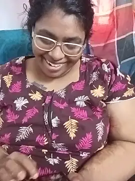 Snapshot of deepika-mallus chatting on 06-17-26, 06:57 deepika-mallus online show from 06-17-26, 06:57