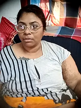 deepika-mallus online show from 04-26-26, 07:49