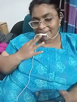 Snapshot of deepika-mallus chatting on 06-17-26, 07:02 deepika-mallus online show from 06-17-26, 07:02