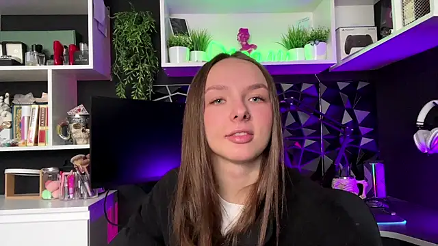 Snapshot of ClydeStiliner chatting on 03-03-26, 09:16 ClydeStiliner online show from 03-03-26, 09:16