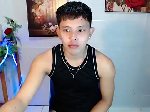 Snapshot of Baby_Maxxx chatting on 06-26-26, 05:57 Baby Maxxx online show from 06-26-26, 05:57