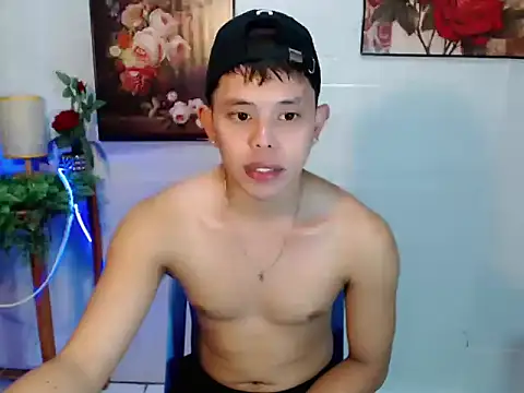 Snapshot of Baby_Maxxx chatting on 06-27-26, 09:04 Baby Maxxx online show from 06-27-26, 09:04