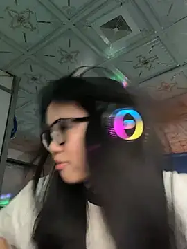 Leeeeiu online show from 05-08-26, 05:06
