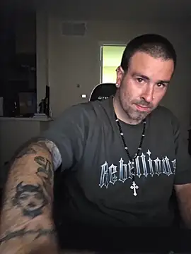 Biggbaddwulf7 online show from 05-19-26, 08:21