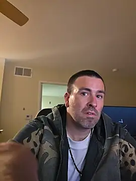 Biggbaddwulf7 online show from 06-26-26, 06:52