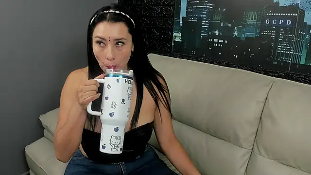 Terra  Rouse  online show from 05-15-26, 11:19