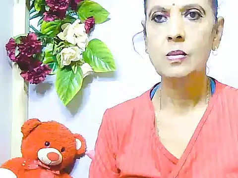 Snapshot of Hot_queen58 chatting on 06-03-26, 01:34 Hot queen58 online show from 06-03-26, 01:34
