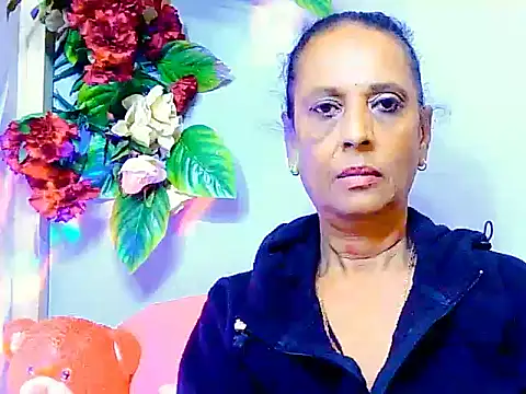 Snapshot of Hot_queen58 chatting on 06-06-26, 05:34 Hot queen58 online show from 06-06-26, 05:34