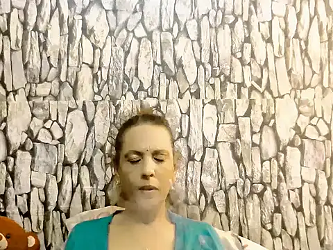 Hot queen58 online show from 05-17-26, 07:30