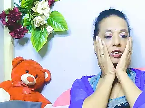 Snapshot of Hot_queen58 chatting on 06-04-26, 03:22 Hot queen58 online show from 06-04-26, 03:22
