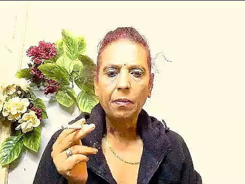 Snapshot of Hot_queen58 chatting on 07-04-26, 07:59 Hot queen58 online show from 07-04-26, 07:59