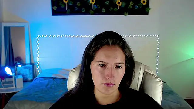 Snapshot of _lucia_777 chatting on 03-01-26, 01:33 lucia 777 online show from 03-01-26, 01:33