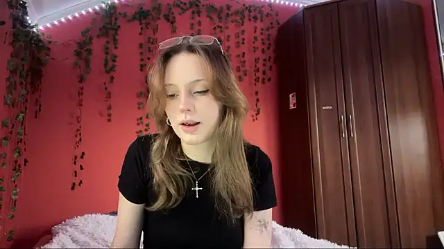 Snapshot of GretaMcdannold chatting on 03-01-26, 01:33 GretaMcdannold online show from 03-01-26, 01:33