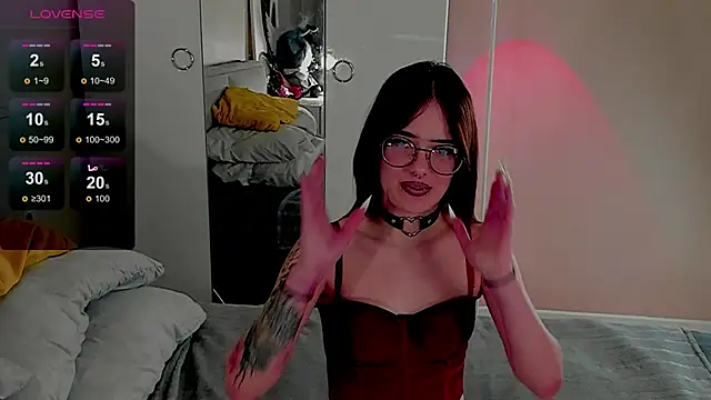 Marika Degas online show from 05-17-26, 01:00