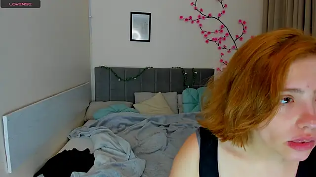 DellaRows online show from 06-12-26, 05:38