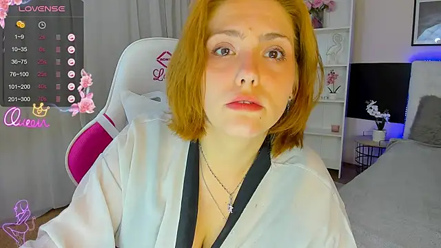 DellaRows online show from 06-16-26, 12:27