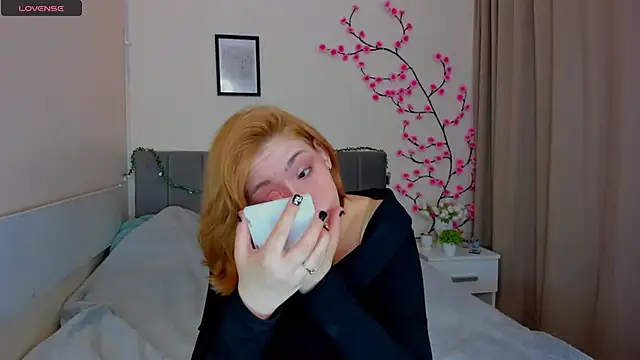 DellaRows online show from 04-14-26, 05:34