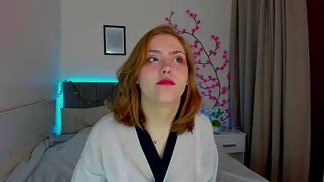 DellaRows online show from 03-06-26, 06:41