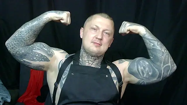 Snapshot of devilWithTats chatting on 06-25-26, 04:45 devilWithTats online show from 06-25-26, 04:45