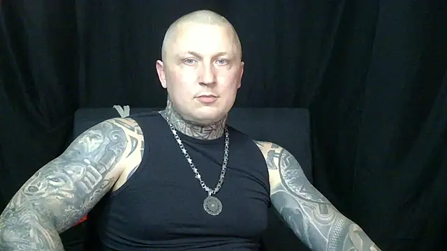 Snapshot of devilWithTats chatting on 06-15-26, 03:34 devilWithTats online show from 06-15-26, 03:34