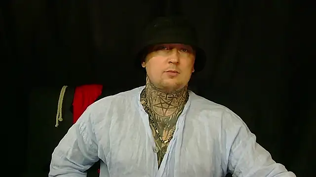 Snapshot of devilWithTats chatting on 07-12-26, 11:55 devilWithTats online show from 07-12-26, 11:55
