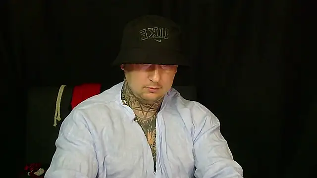 Snapshot of devilWithTats chatting on 07-11-26, 09:31 devilWithTats online show from 07-11-26, 09:31