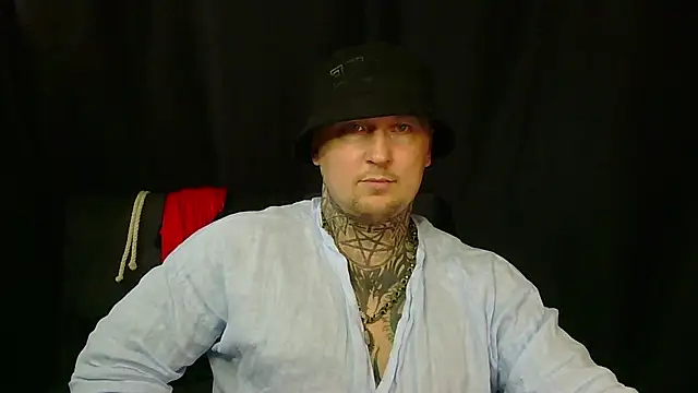 Snapshot of devilWithTats chatting on 07-13-26, 01:54 devilWithTats online show from 07-13-26, 01:54