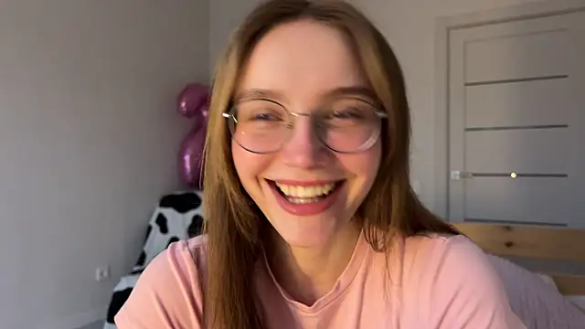 Lolatatee online show from 03-31-26, 04:03