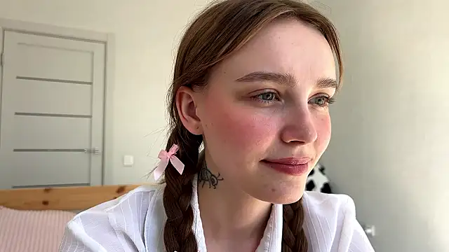 Lolatatee online show from 03-11-26, 11:15