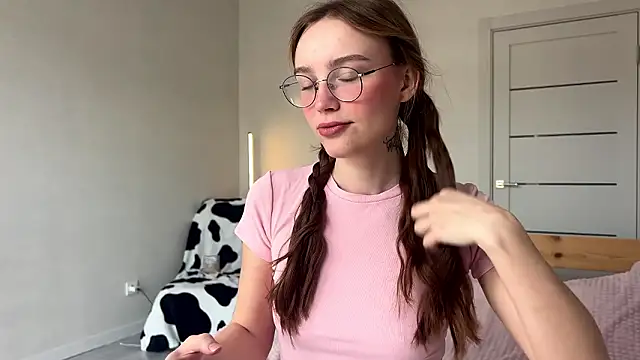 Lolatatee online show from 03-23-26, 05:07