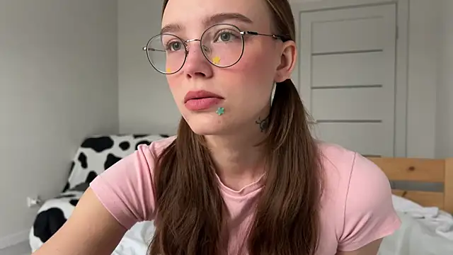 Lolatatee online show from 04-03-26, 03:57