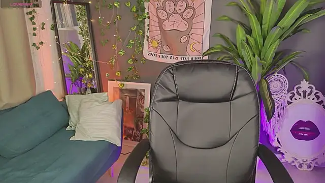 Nami Umi online show from 03-04-26, 09:33