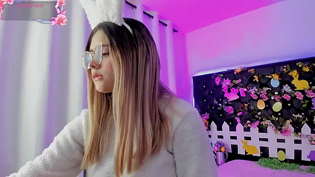 Sharon Storm online show from 04-06-26, 02:40