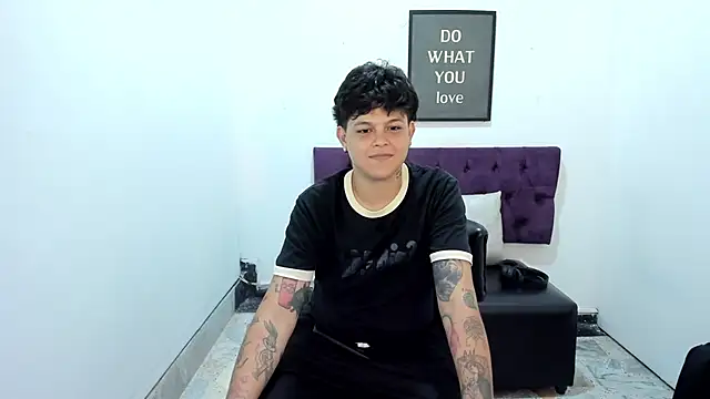 TomBoy Natali online show from 04-08-26, 06:53