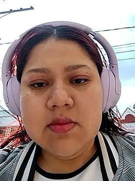 Snapshot of primrose17 chatting on 03-22-26, 08:32 primrose17 online show from 03-22-26, 08:32