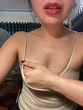 Liisa loveU online show from 04-10-26, 10:33