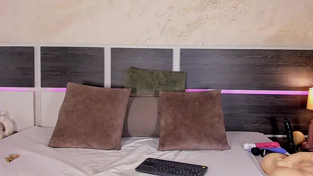 Natalia Cruzz online show from 03-29-26, 09:27