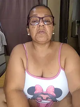 Roxy 77 online show from 03-21-26, 04:03