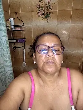 Roxy 77 online show from 04-05-26, 07:31